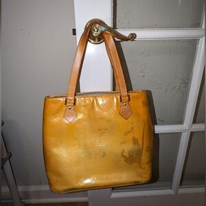 Clearance Sale- authentic Louis Vuitton Houston bag